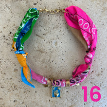 Laden Sie das Bild in den Galerie-Viewer, Bandana necklace neon edition