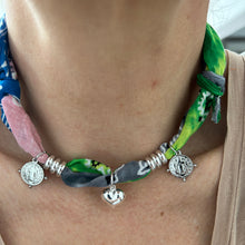 Charger l&#39;image dans la galerie, Bandana necklace with silver charms