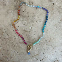 Charger l&#39;image dans la galerie, mint pastel Rainbow necklace with quartz
