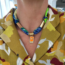 Laden Sie das Bild in den Galerie-Viewer, Bandana necklace