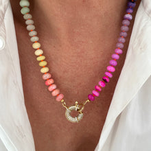 Laden Sie das Bild in den Galerie-Viewer, Chunky gemstone Rainbow necklace with shiny clasp