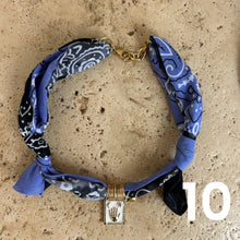 Laden Sie das Bild in den Galerie-Viewer, Bandana necklace neon/pastel edition