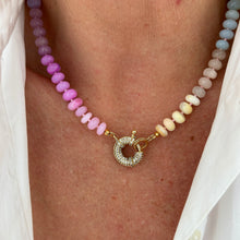 Laden Sie das Bild in den Galerie-Viewer, Chunky gemstone pastel Rainbow necklace with shiny clasp