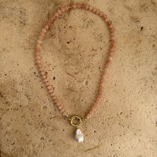 Laden Sie das Bild in den Galerie-Viewer, Romy necklace