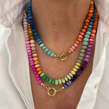 Charger l&#39;image dans la galerie, Short Chunky gemstone Rainbow necklace with charm
