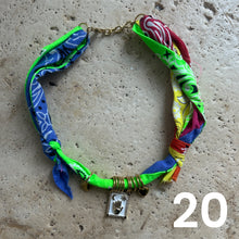 Charger l&#39;image dans la galerie, Bandana necklace neon edition