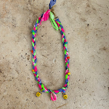Laden Sie das Bild in den Galerie-Viewer, braided Bandana necklace