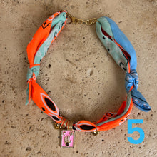 Laden Sie das Bild in den Galerie-Viewer, Bandana necklace neon/pastel edition