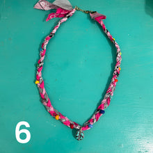 Charger l&#39;image dans la galerie, braided Bandana necklace