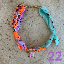 Laden Sie das Bild in den Galerie-Viewer, Bandana necklace neon edition