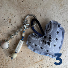 Laden Sie das Bild in den Galerie-Viewer, Bandana hanger