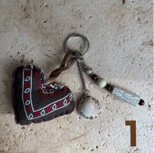Laden Sie das Bild in den Galerie-Viewer, Bandana hanger