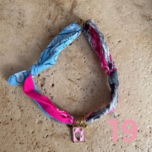Laden Sie das Bild in den Galerie-Viewer, Bandana necklace neon edition