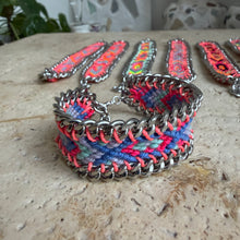 Laden Sie das Bild in den Galerie-Viewer, Eva bracelet with Silver chain