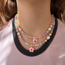 Laden Sie das Bild in den Galerie-Viewer, Poppy necklace