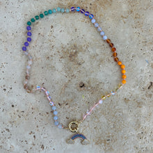 Laden Sie das Bild in den Galerie-Viewer, peachy pastel Rainbow necklace with quartz