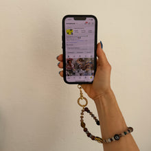 Laden Sie das Bild in den Galerie-Viewer, Sonja Phone string