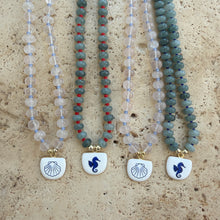 Load image into Gallery viewer, Seahorse necklace