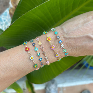 Daisy bracelet