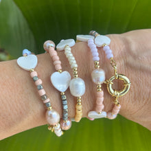 Laden Sie das Bild in den Galerie-Viewer, Hanna bracelet