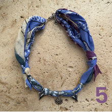 Laden Sie das Bild in den Galerie-Viewer, SILVER winteryBandana necklace