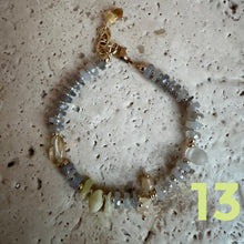 Laden Sie das Bild in den Galerie-Viewer, Frieda bracelet
