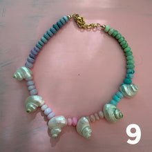 Charger l'image dans la galerie, Chunky Opal necklace with shells