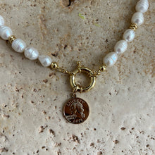 Laden Sie das Bild in den Galerie-Viewer, Lola necklace