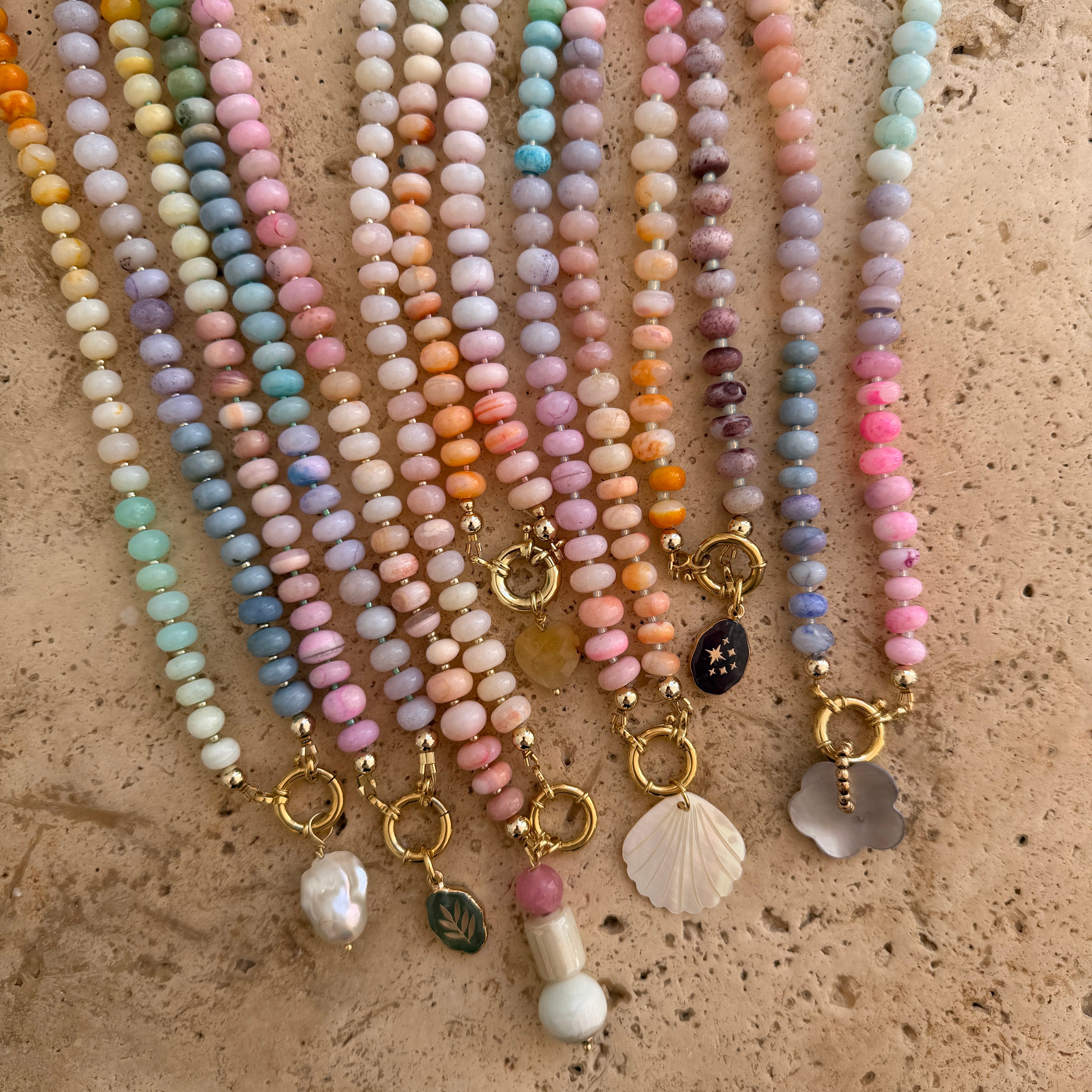 【❁Rainbow Maker❁】 インプレッションパールネックレス Short Opal Rainbow Necklace in Pastel Colors – bonk ibiza