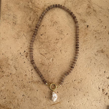 Laden Sie das Bild in den Galerie-Viewer, Romy necklace