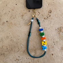 Laden Sie das Bild in den Galerie-Viewer, shirt phone strap, paracord, colorful letters