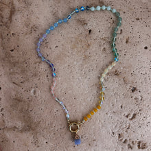 Laden Sie das Bild in den Galerie-Viewer, mint pastel Rainbow necklace with quartz