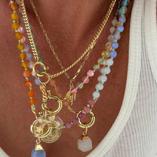 Laden Sie das Bild in den Galerie-Viewer, peachy pastel Rainbow necklace with quartz