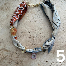 Load image into Gallery viewer, wintery Bandana necklace