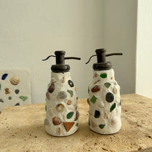 Load image into Gallery viewer, Bonk Mare Set of 2 soap dispencer