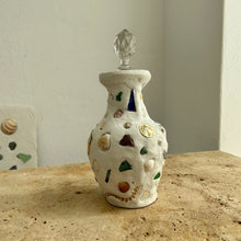 Laden Sie das Bild in den Galerie-Viewer, Bonk Mare Vase 09