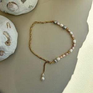 Sarah necklace